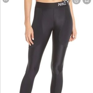 ISO NIKE PRO SHINY TIGHTS